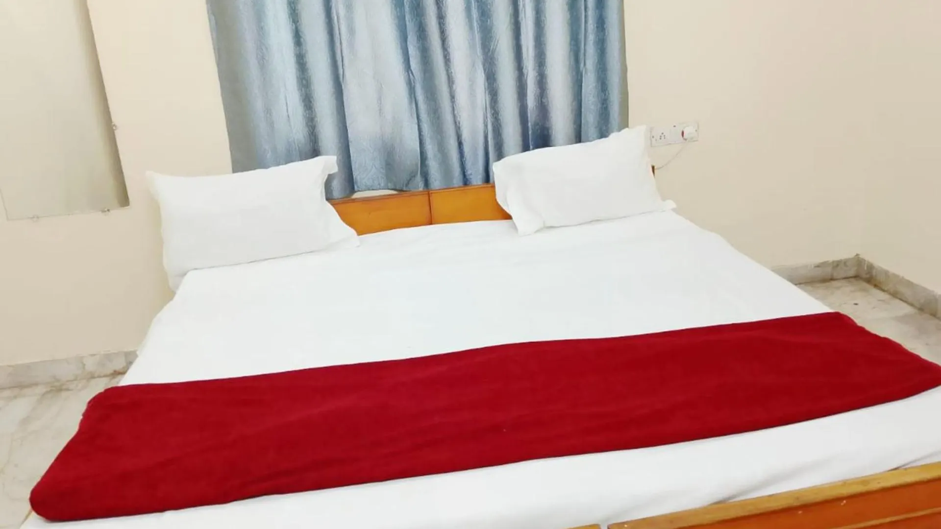 Homestay M R Hotel Pg On Ganges Varanasi Near Iskcon Temple - Assi Ghat - Prime Location-Comfortable Stay With Family India